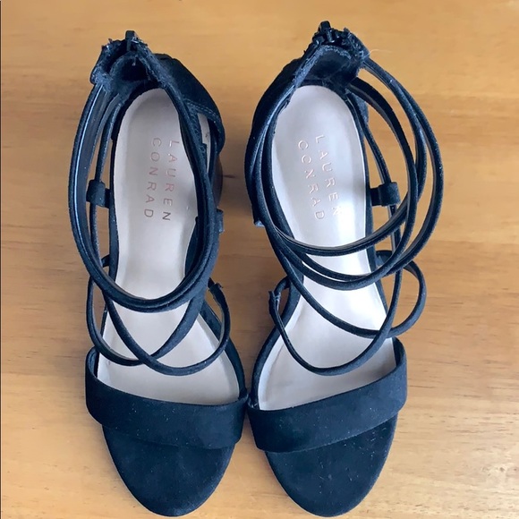 COPY - Strappy open toed chunk heels - Picture 4 of 8